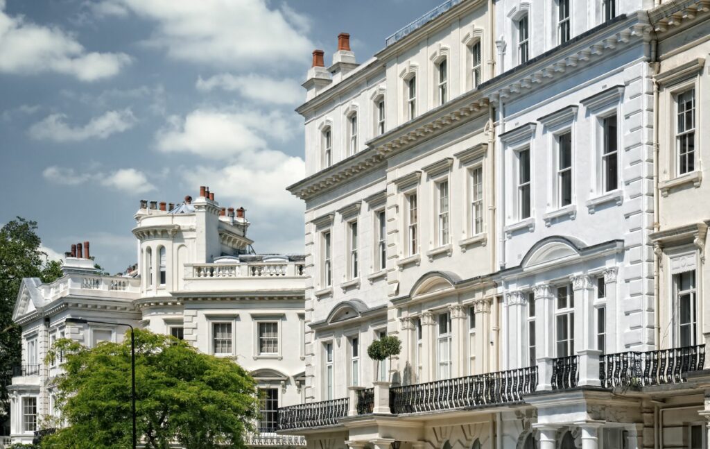 Share of freehold - Elegant apartment building in Notting Hill, London