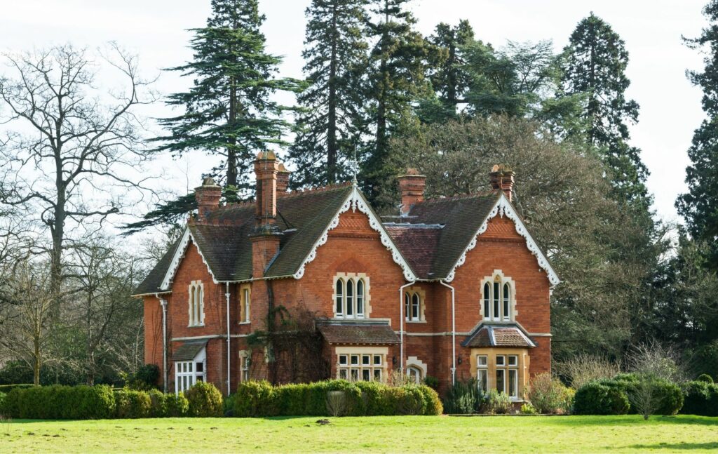 Victorian Homes, English House